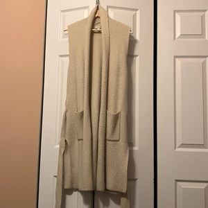 LOFT Long cream sleeveless cardigan